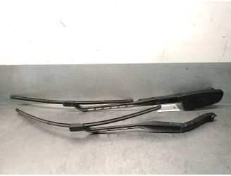 Recambio de brazo limpia delantero derecho para mercedes-benz gle (w166) 250 d 4-matic (166.004) referencia OEM IAM A1668200944 