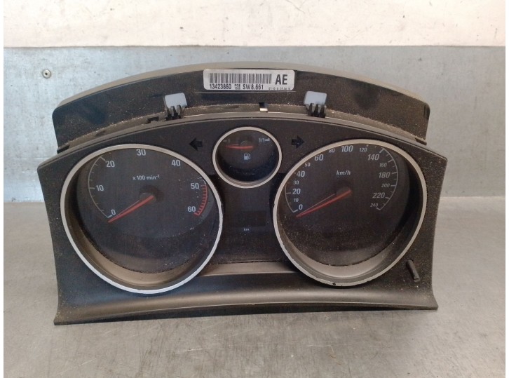 Recambio de cuadro instrumentos para opel zafira b 1.7 16v cdti referencia OEM IAM 13423860 1257864 