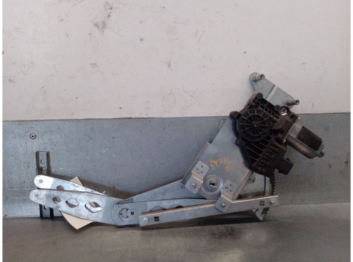 Recambio de elevalunas delantero izquierdo para opel zafira b 1.7 16v cdti referencia OEM IAM 93184842 5140083 
