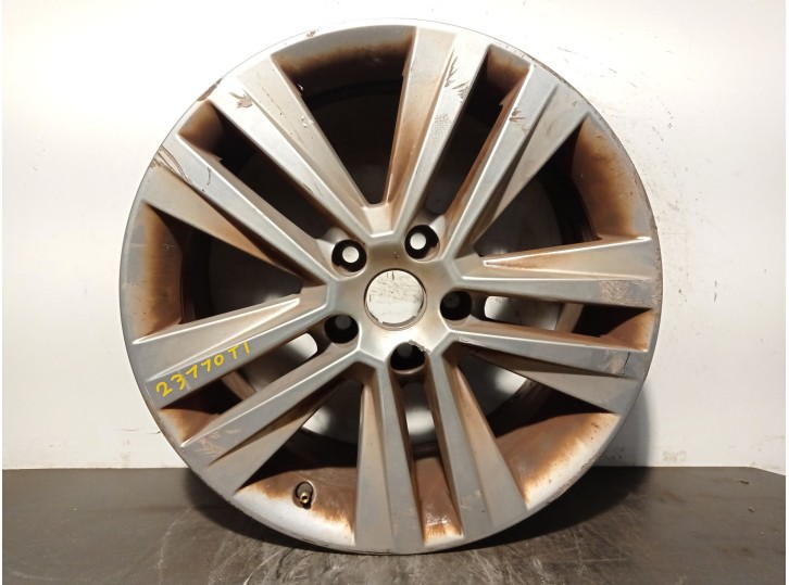 Recambio de llanta para seat leon st (5f8) 2.0 tdi referencia OEM IAM 5F0601025M R177J17H2ET42 