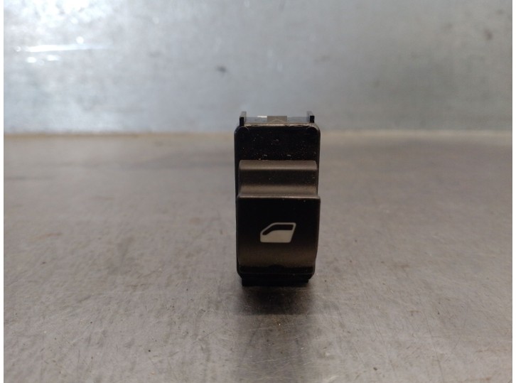 Recambio de mando elevalunas delantero derecho para peugeot 2008 i (cu_) 1.5 bluehdi 100 referencia OEM IAM 96751115ZD 96751115Z