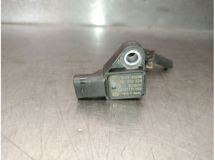 Recambio de sensor para mazda 3 (bm, bn) 2.2 d referencia OEM IAM SH03K3239 0261230324