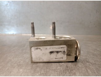 Recambio de valvula expansion para mercedes-benz gle (w166) 250 d 4-matic (166.004) referencia OEM IAM A1668300284 A1668300284 