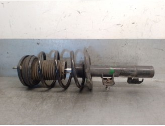 Recambio de amortiguador delantero derecho para mazda 3 hatchback (bp) 2.0 skyactiv-g m hybrid referencia OEM IAM BDEN34700 BDEN