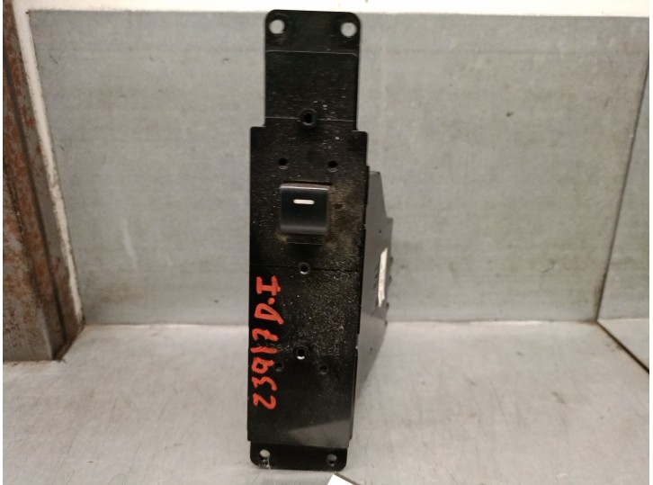 Recambio de mando elevalunas delantero izquierdo para land rover range rover iii (l322) 3.6 d 4x4 referencia OEM IAM 7H4214717BB