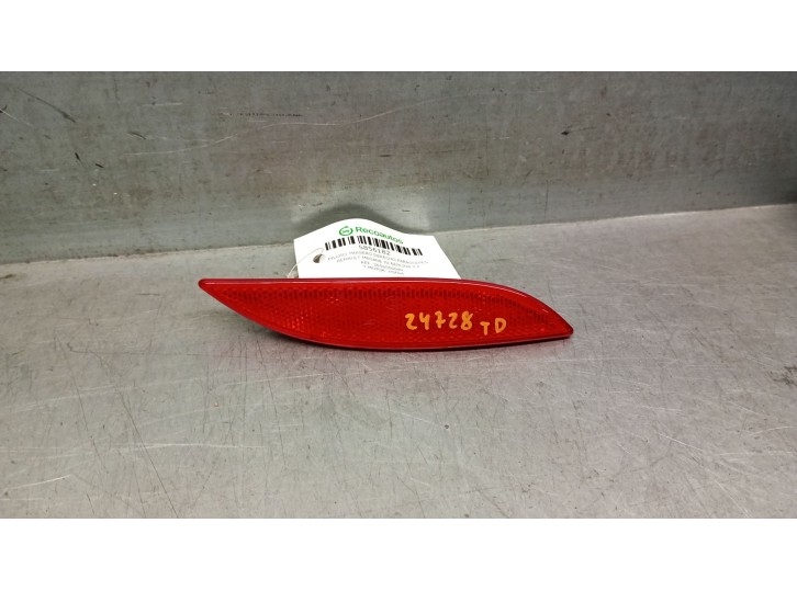 Recambio de piloto trasero derecho paragolpes para renault megane iii berlina 5 p 1.2 16v referencia OEM IAM 265600004R 26560000