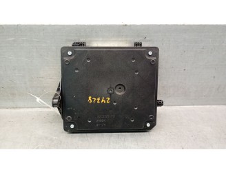 Recambio de caja reles / fusibles para renault megane iii berlina 5 p 1.2 16v referencia OEM IAM 284B18225R S180180060