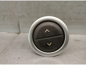 Recambio de interruptor para land rover range rover iii (l322) 3.6 d 4x4 referencia OEM IAM YUH500150XXX YUH500160MBM 