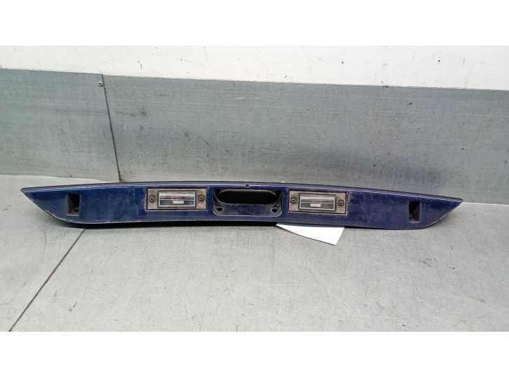 Recambio de maneta exterior porton para chrysler grand voyager (rg) 2.8 crd referencia OEM IAM 5019201AA 5019201AA 