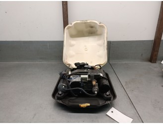 Recambio de bomba suspension para land rover range rover iii (l322) 3.6 d 4x4 referencia OEM IAM RQU500302 LR041777 