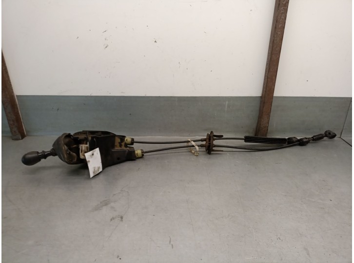 Recambio de palanca cambio para opel movano a furgoneta (x70) 2.5 dti (fd) referencia OEM IAM 8200201293 4415419 