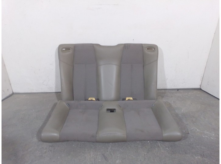 Recambio de asientos traseros para renault megane ii coupe/cabrio 2.0 referencia OEM IAM   