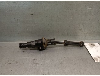 Recambio de bomba embrague para opel movano a furgoneta (x70) 2.5 dti (fd) referencia OEM IAM 8200459155 4416070 