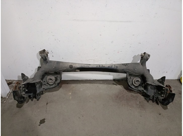 Recambio de puente trasero para mazda 3 hatchback (bp) 2.0 skyactiv-g m hybrid referencia OEM IAM BCKE28B0XG BCKE28B0XG 