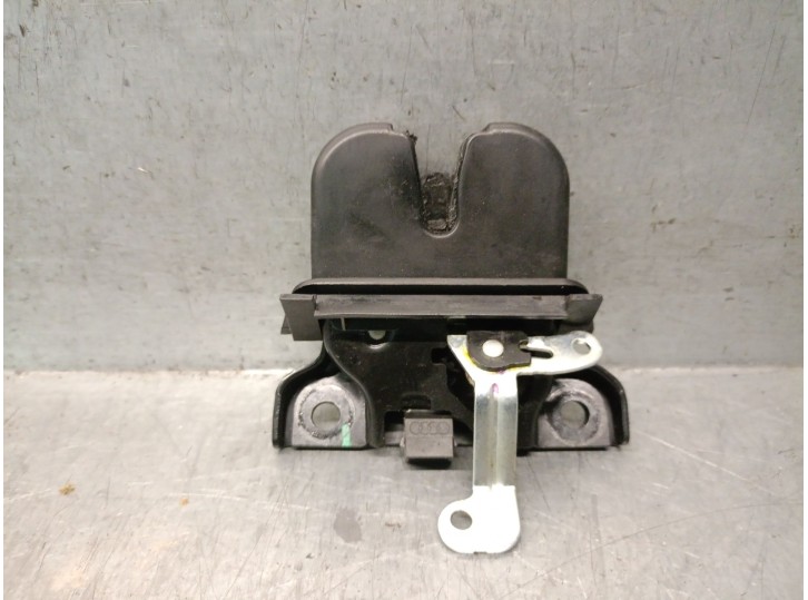 Recambio de cerradura maletero / porton para audi a3 (8l) 1.9 tdi referencia OEM IAM 8L0827520C 8L0827520C 