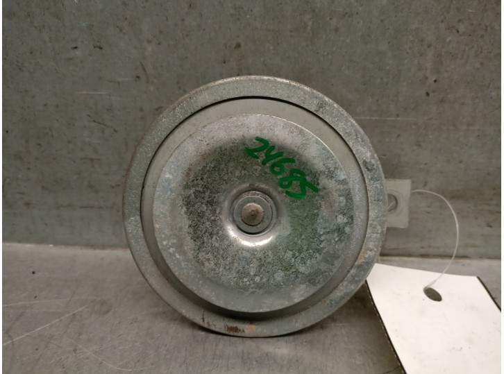 Recambio de claxon para porsche cayenne (9pa) 3.6 referencia OEM IAM 7L15951101A 95563711702 