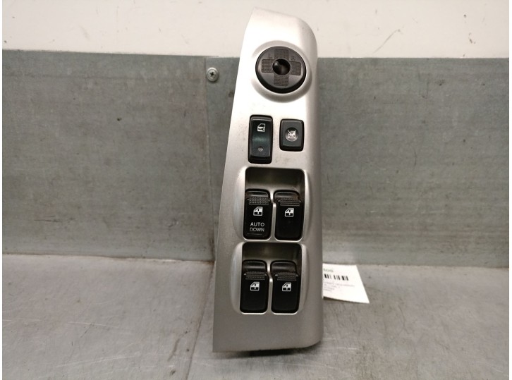 Recambio de mando elevalunas delantero izquierdo para kia sportage ii (je_, km_) 2.0 i 16v referencia OEM IAM 935701F370SS 93570
