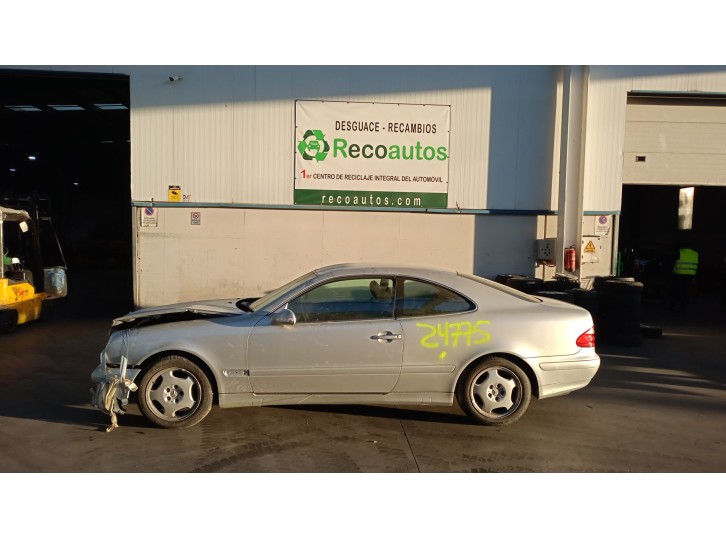 mercedes-benz clase clk (w208) coupe del año 2000