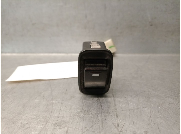 Recambio de mando elevalunas delantero derecho para tata indica 2006 1.4 63 kw referencia OEM IAM 475SI48 475SI48 