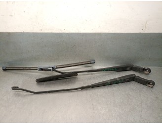 Recambio de brazo limpia delantero derecho para tata indica 2006 1.4 63 kw referencia OEM IAM 475SI48 475SI48 