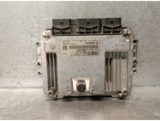 Replacement engine control unit (ECU) for Ford Fiesta (CB1) 1.6 TDCi CAT OEM IAM reference 8V2112A650KE 0281014803