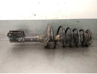 Replacement front left shock absorber for Hyundai Tucson (JM) 2.0 CRDi cat OEM IAM reference 546512E500 546512E500 