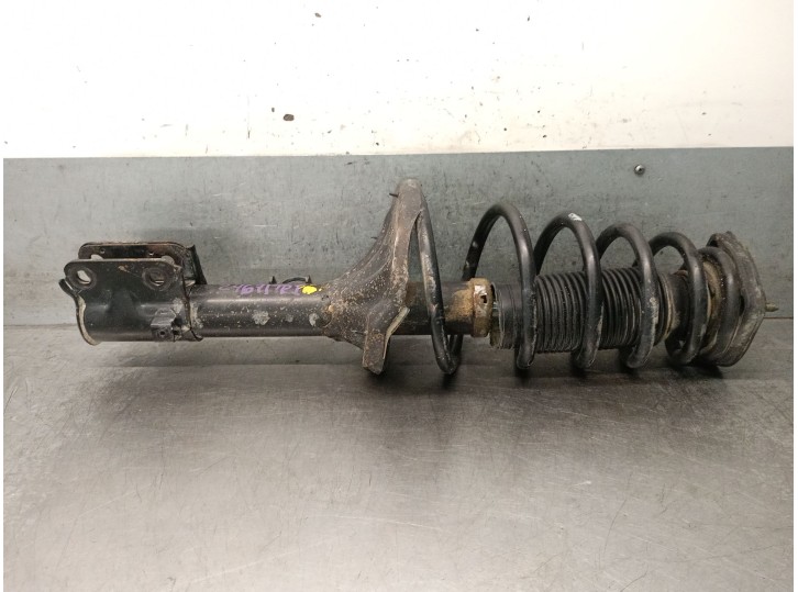 Recambio de amortiguador delantero izquierdo para hyundai tucson (jm) 2.0 crdi cat referencia OEM IAM 546512E500 546512E500 