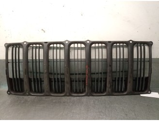 Recambio de rejilla paragolpes central para jeep compass 2.0 crd cat referencia OEM IAM YS24XXXAA YS24XXXAA 