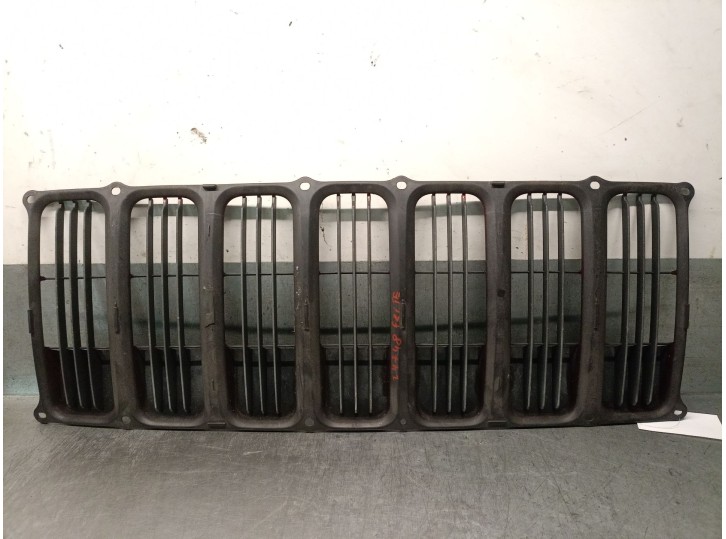 Recambio de rejilla paragolpes central para jeep compass 2.0 crd cat referencia OEM IAM YS24XXXAA YS24XXXAA 