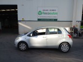 toyota yaris (_p9_) del año 2010