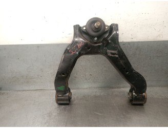Recambio de brazo suspension superior delantero derecho para mitsubishi montero (v60/v70) 3.2 di-d cat referencia OEM IAM MR4967
