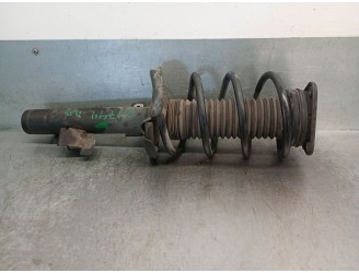 Replacement front right shock absorber for Volvo V50 Estate 2.4i Kinetic OEM IAM reference 31277589 31277589 