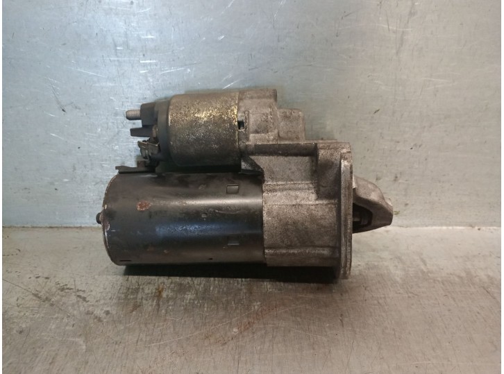 Replacement starter motor for Volvo V50 Estate 2.4i Kinetic OEM IAM reference 36050273 36050273 0001108402