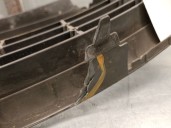 Recambio de rejilla paragolpes central para ford fiesta (cb1) 1.6 tdci cat referencia OEM IAM 8A6117B968A 1766483 