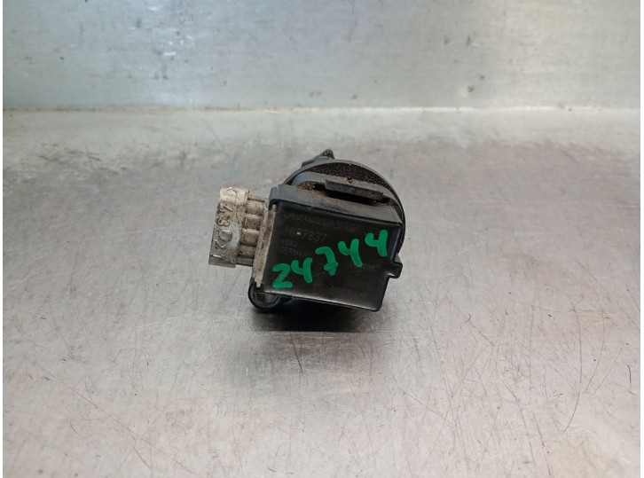 Recambio de bobina encendido para volvo v50 familiar 2.4i kinetic referencia OEM IAM 8677837 30713417 1220703027