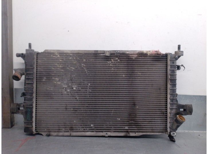 Recambio de radiador agua para opel astra gtc 1.7 16v cdti referencia OEM IAM 13128925 1300269 