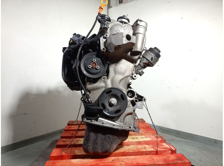 Recambio de motor completo para volkswagen polo (6r1) 1.2 referencia OEM IAM CGPB 03E100033T 587970