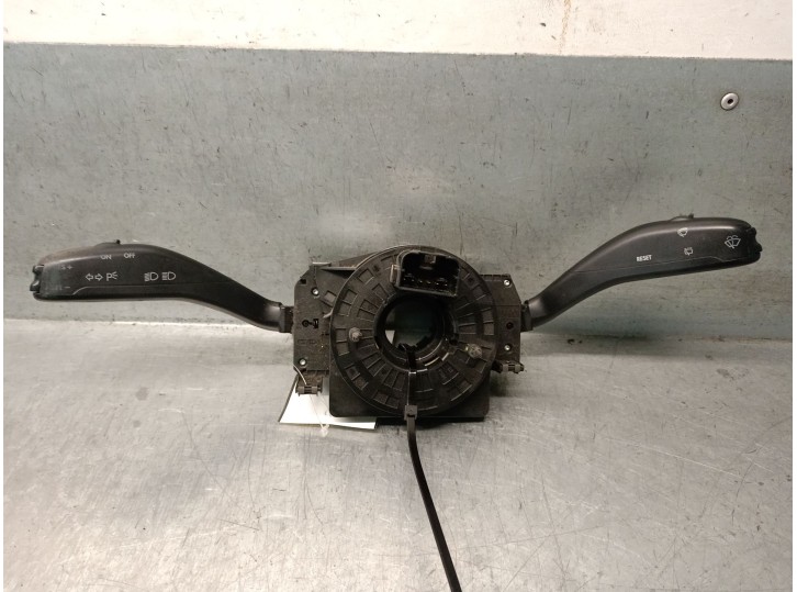 Recambio de mando luces para seat ibiza (6l1) 1.9 tdi referencia OEM IAM 6Q0953503DA 6Q0953513G 