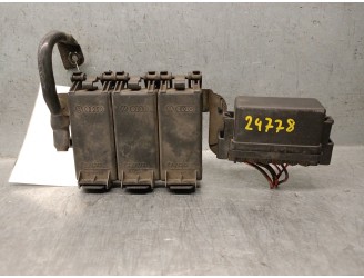 Recambio de caja reles / fusibles para seat ibiza (6l1) 1.9 tdi referencia OEM IAM 5Z0937548C 