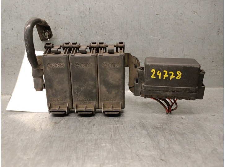 Recambio de caja reles / fusibles para seat ibiza (6l1) 1.9 tdi referencia OEM IAM 5Z0937548C 