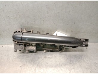 Recambio de maneta exterior delantera derecha para renault scenic ii 1.5 dci diesel referencia OEM IAM 820028464 7701474436 