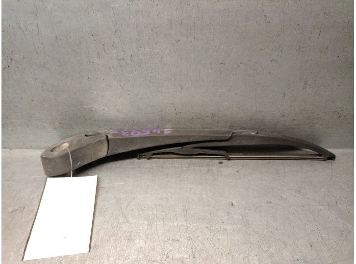 Recambio de brazo limpia trasero para renault scenic ii 1.5 dci diesel referencia OEM IAM 7701056802 7701056802 