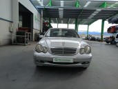 mercedes-benz clase c (w203) berlina del año 2000