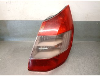 Recambio de piloto trasero derecho para renault scenic ii 1.5 dci diesel referencia OEM IAM 8200127702 8200127702 