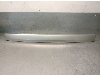 Recambio de molduras traseras para toyota auris (_e15_) 2.0 d-4d (ade150_) referencia OEM IAM 7680102250 7681102180 