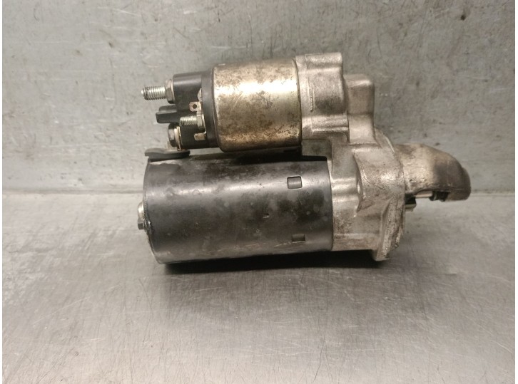 Recambio de motor arranque para bmw serie 5 berlina (e60) 525i referencia OEM IAM 7515391 12412354693 0001108401