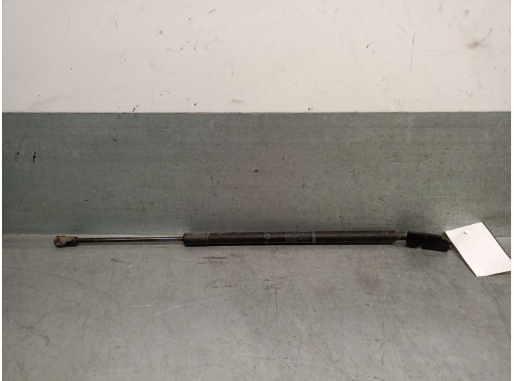 Replacement boot / tailgate struts for volvo xc60 2.0 diesel cat OEM IAM reference 31297524 31297524 