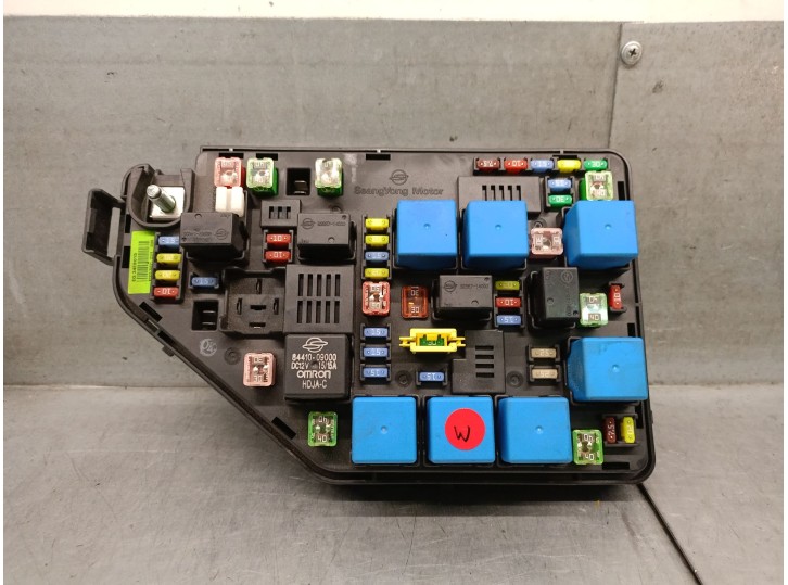 Recambio de caja reles / fusibles para ssangyong korando (ck) 2.0 e-xdi referencia OEM IAM 8297034031 8297034031 