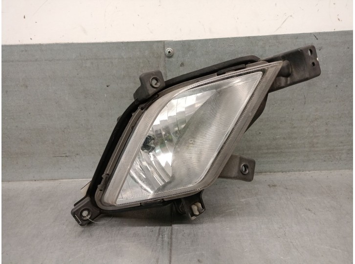 Recambio de faro antiniebla derecho para ssangyong korando (ck) 2.0 e-xdi referencia OEM IAM 8320234001 8320234001 