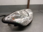 Replacement right headlight for SsangYong Korando (CK) 2.0 e-XDi OEM IAM reference 8310234100 8310234100 